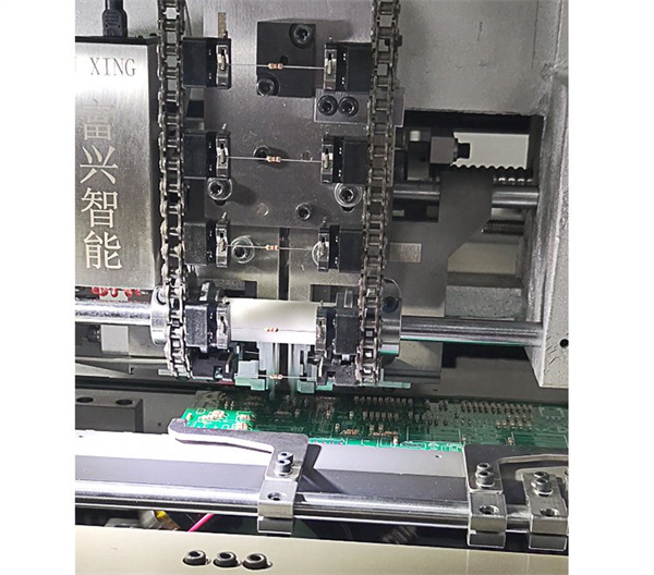 SMT生產中提高插件機設備生產效率，這些就夠了